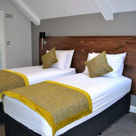 New Park Hotel Carmarthen Exterior photo