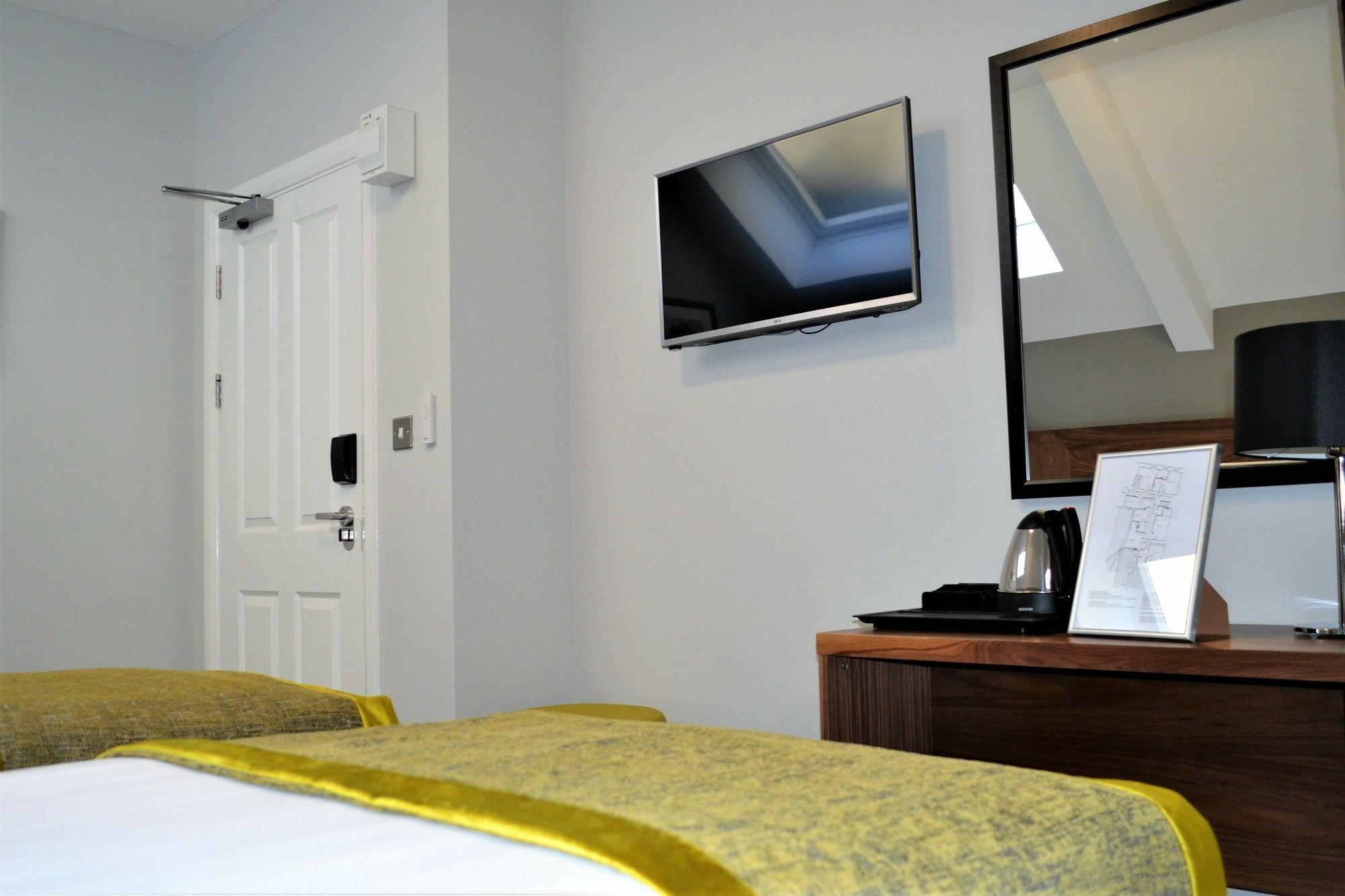 New Park Hotel Carmarthen Exterior photo